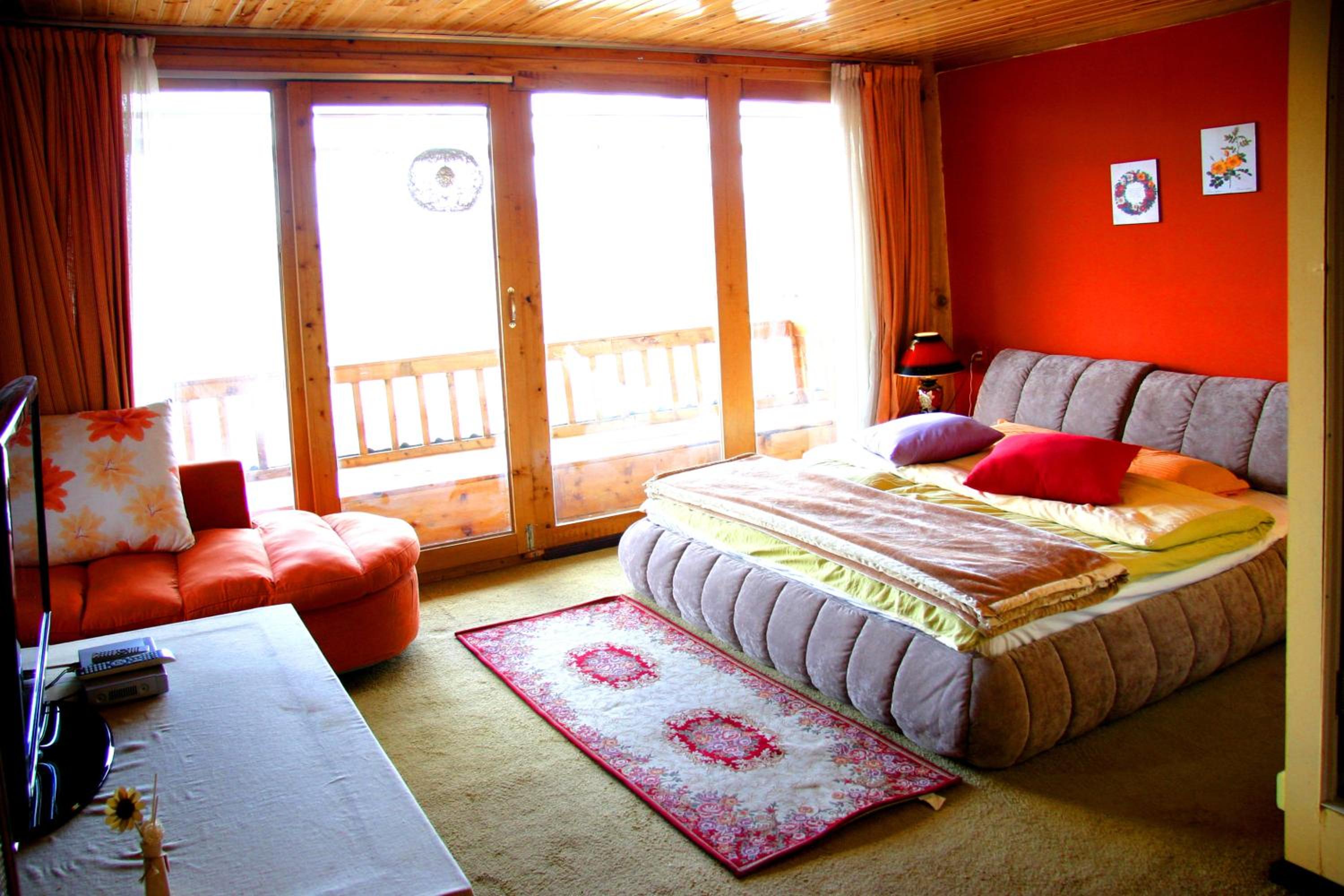 Shangri-La Lao Shay Youth Hostel