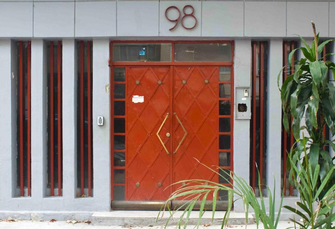 Cool Apt in classic building, Roma — Mexico City