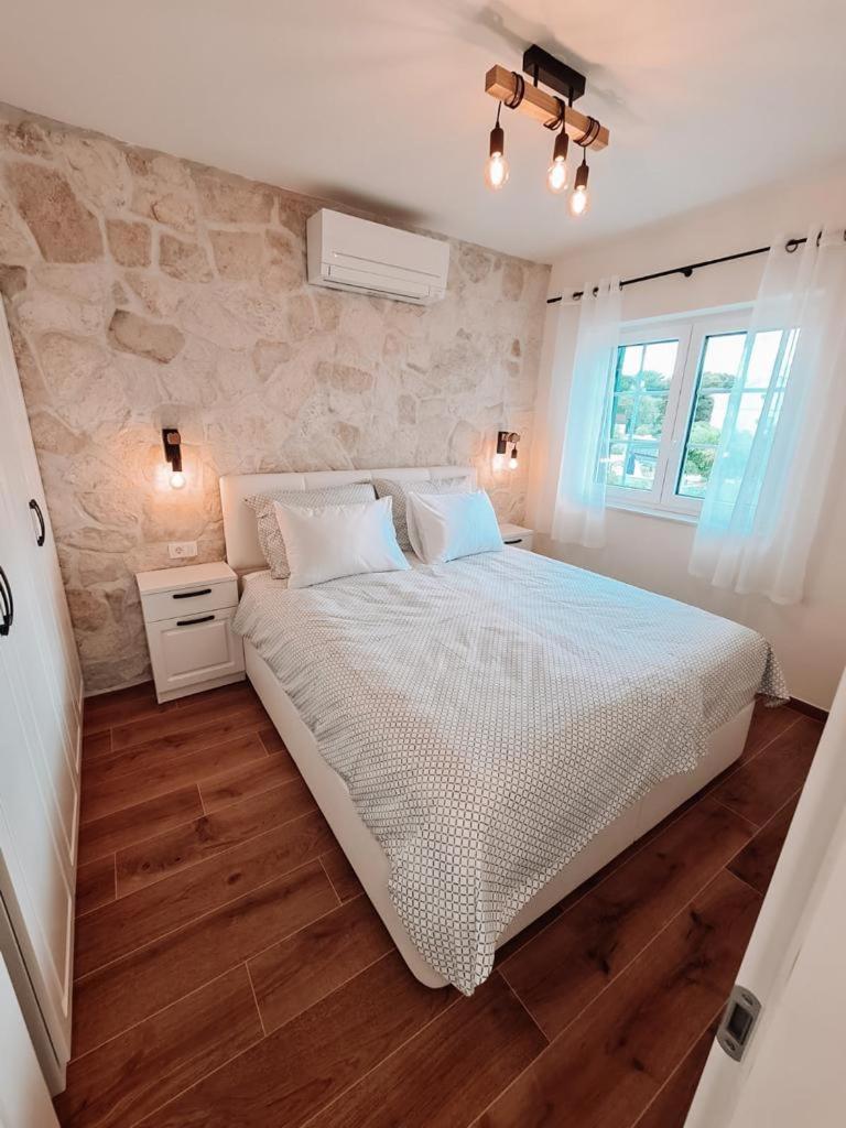 STONE HOUSE JEZERA view 4