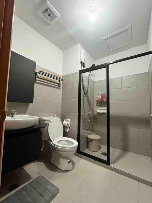 At the Heart of Davao w/ Wifi, Netflix & Disney+ view 4