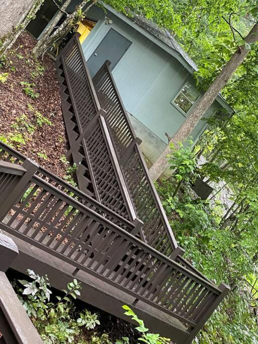 Lake Nantahala Treehouse view 4
