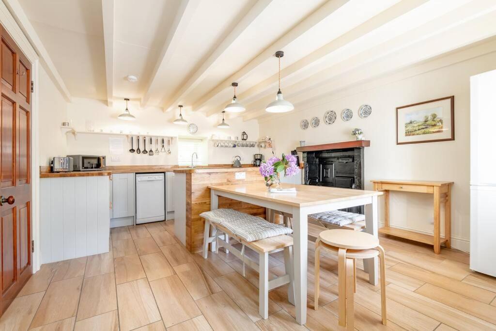 Stable Cottage 2 bedrooms with gorgeous views