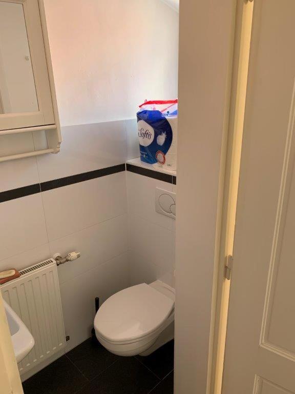AIR-CONDITIONED LARGE APARTMENT