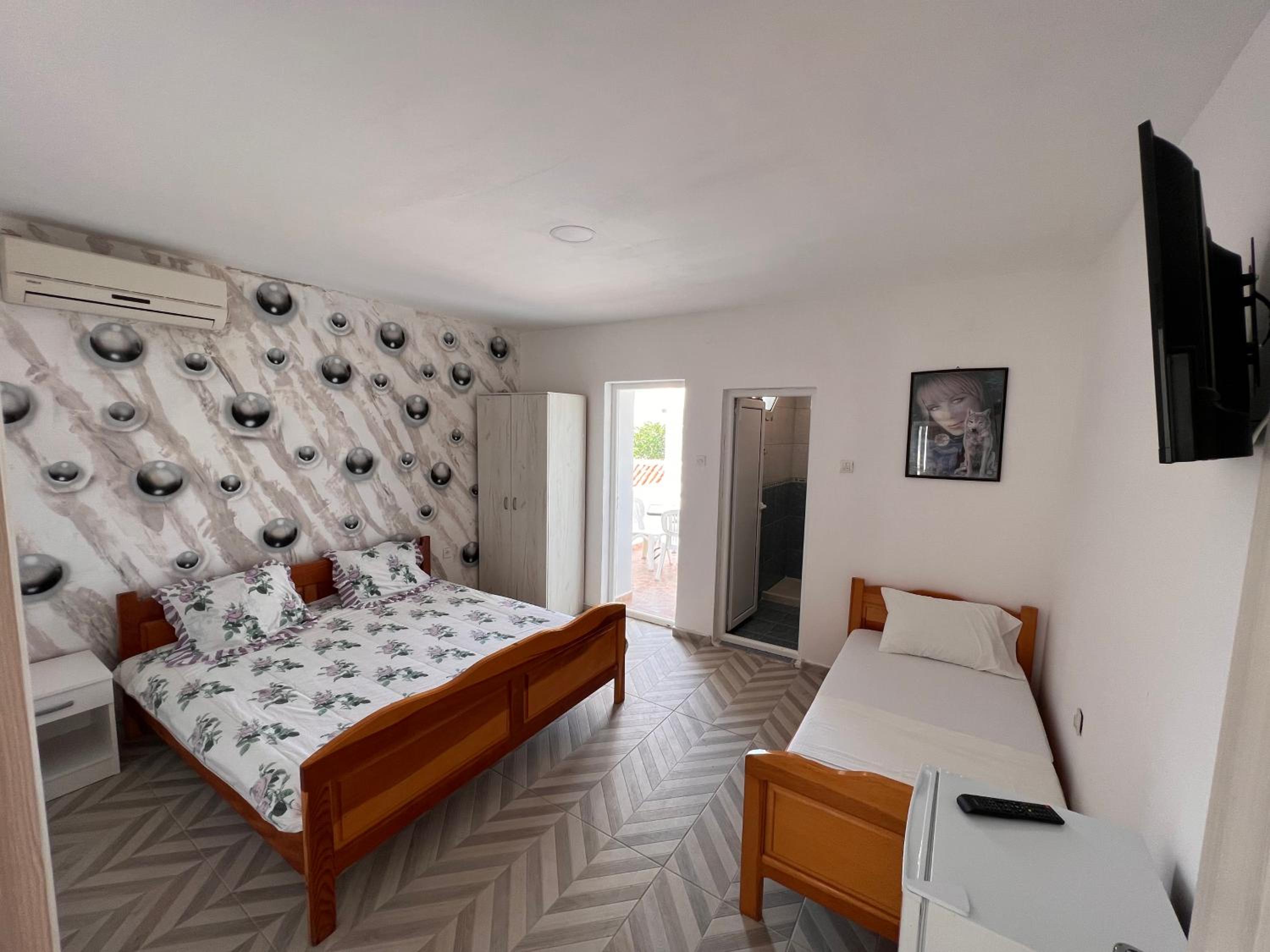Peci Apartments