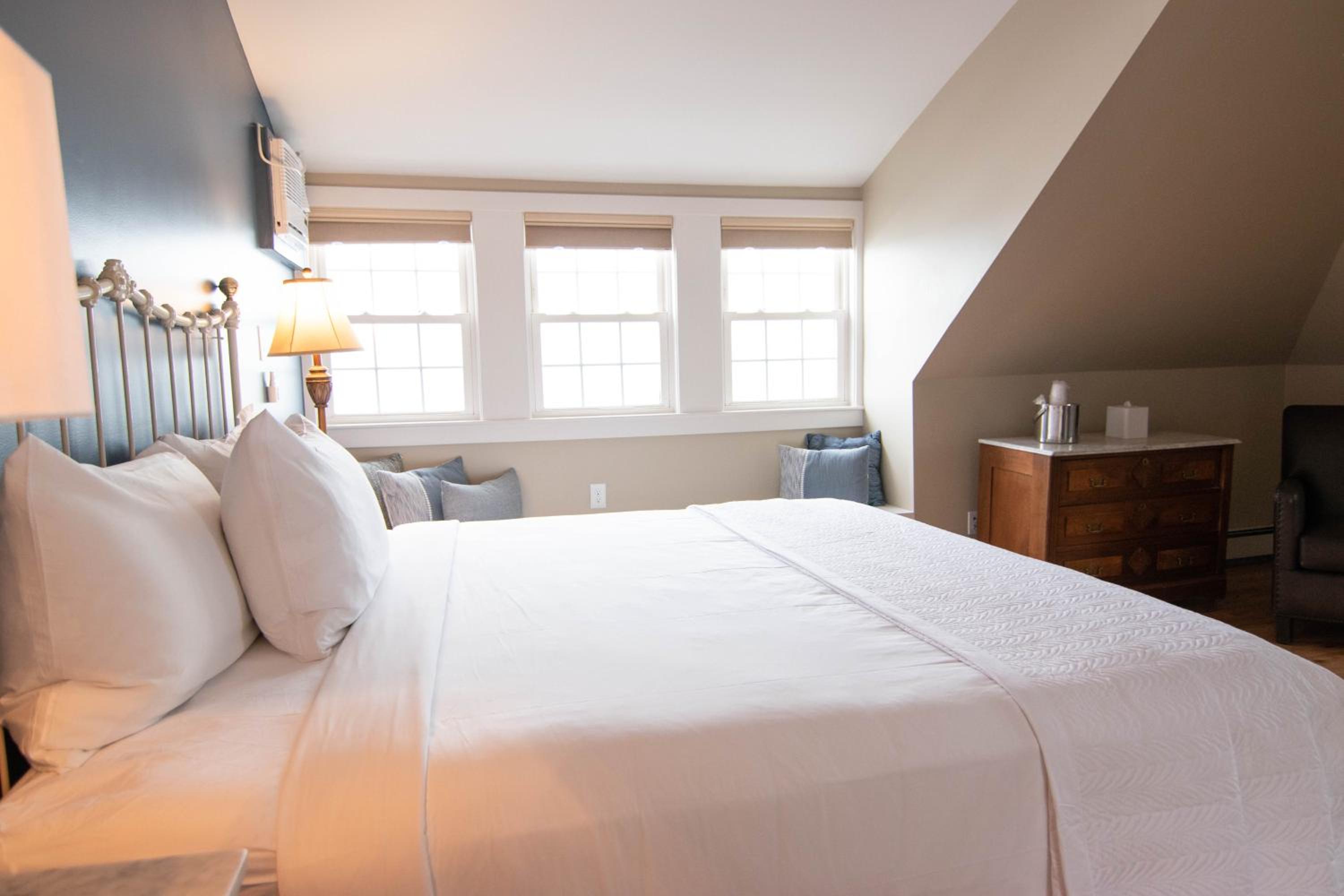 The Beach House Inn