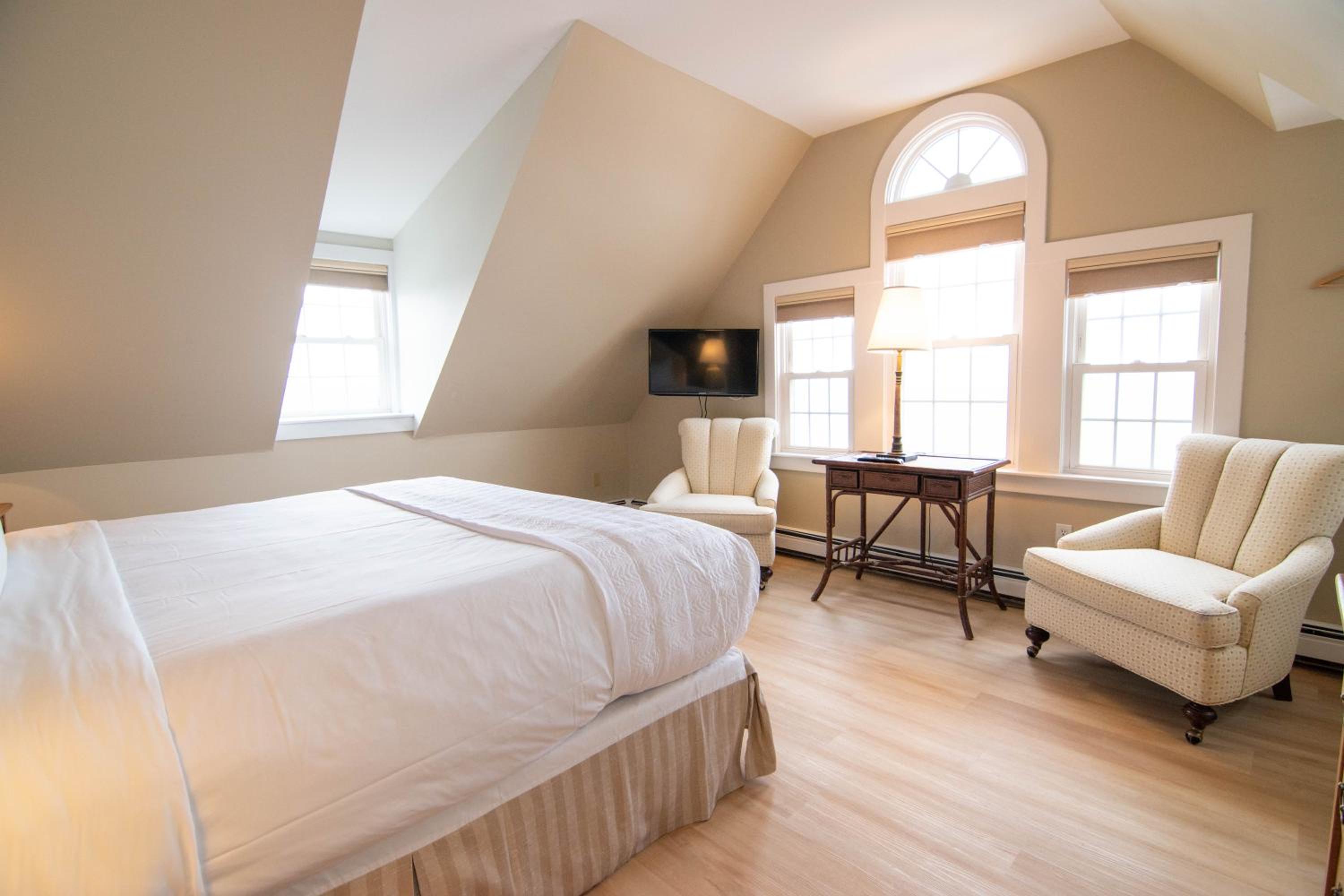The Beach House Inn