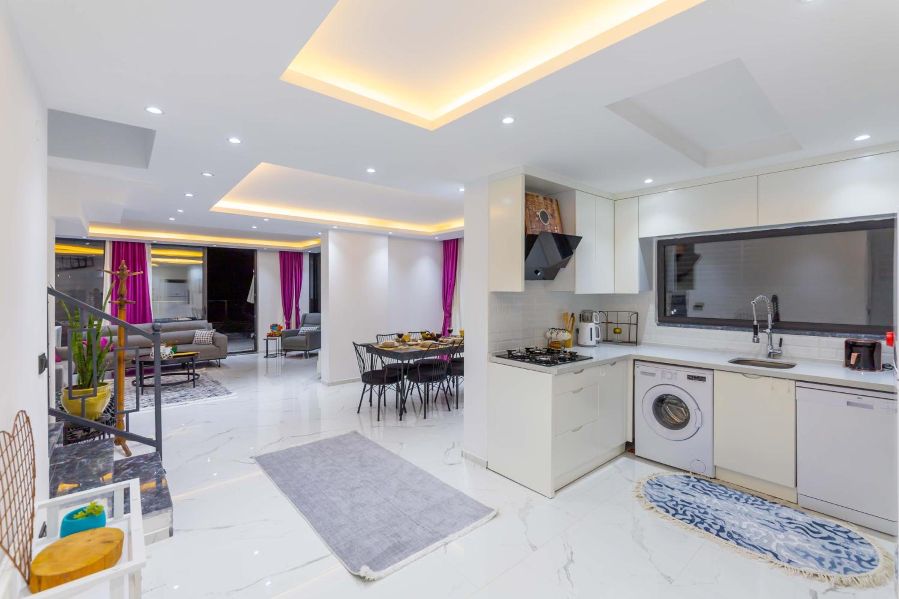 Villa merryy view 5