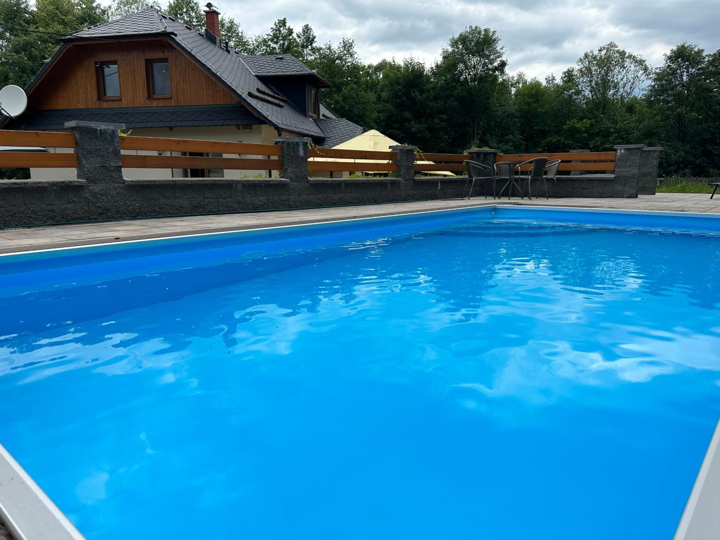 Ubytování v soukromí s bazénem Tři Splavy