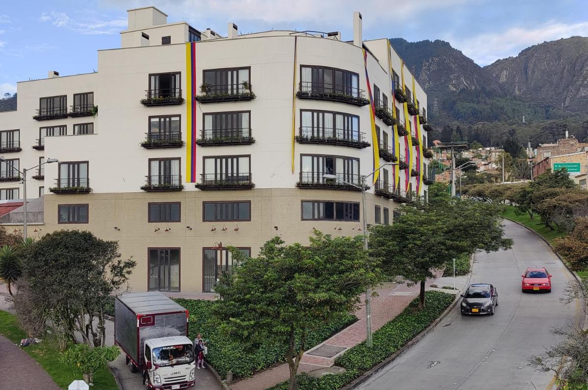 R6/ Amplió loft en la Candelaria