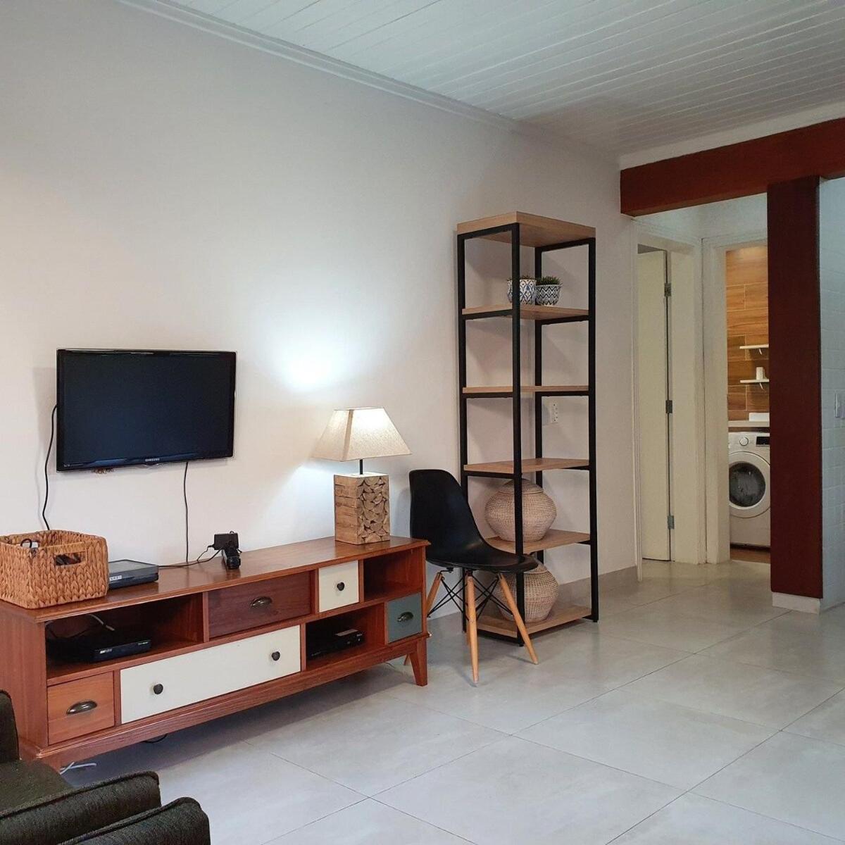 Flats de 1 e 2 dorm a 50m da Praia Maresias - Cond Lazer Completo