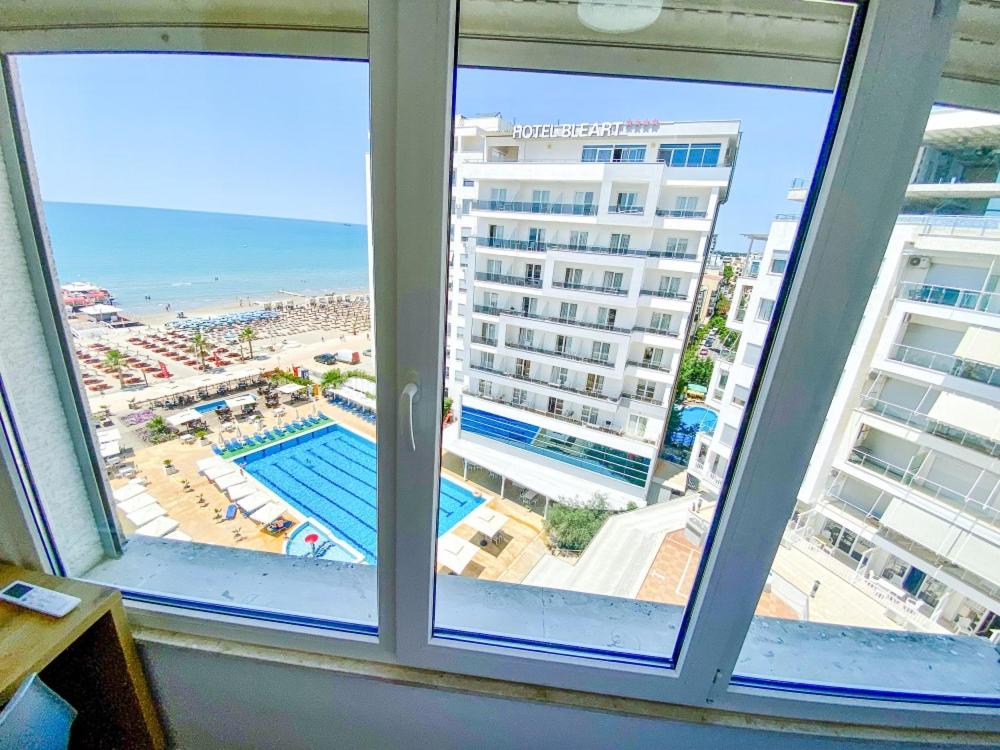 Regatta Seaview Apartment 306