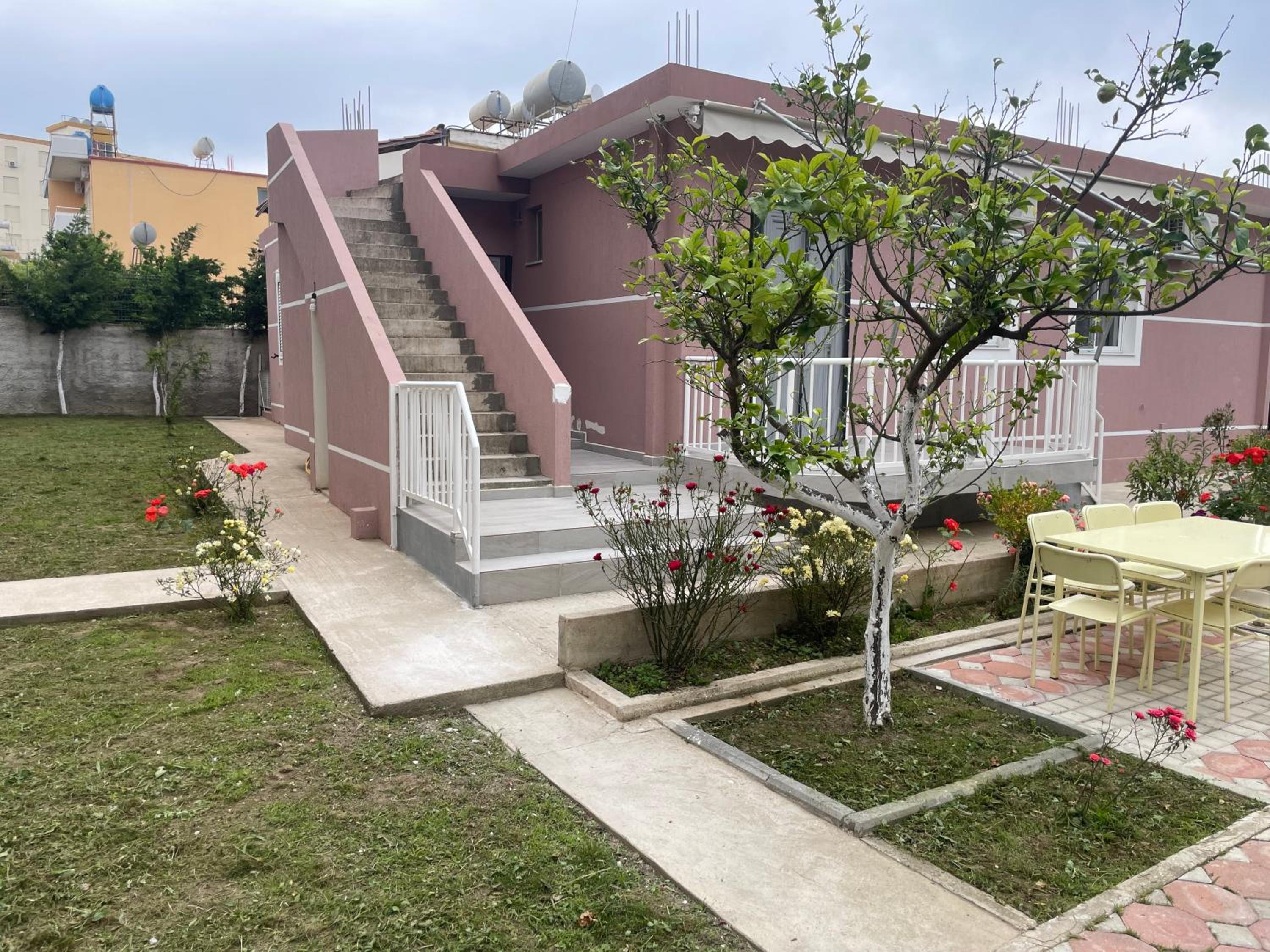 Guest House Begaj