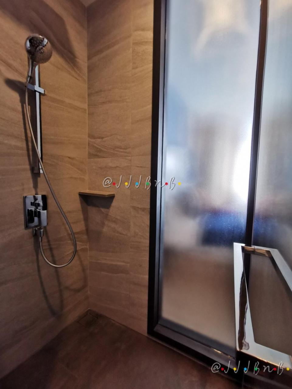 Edge Central Pattaya by JJJ