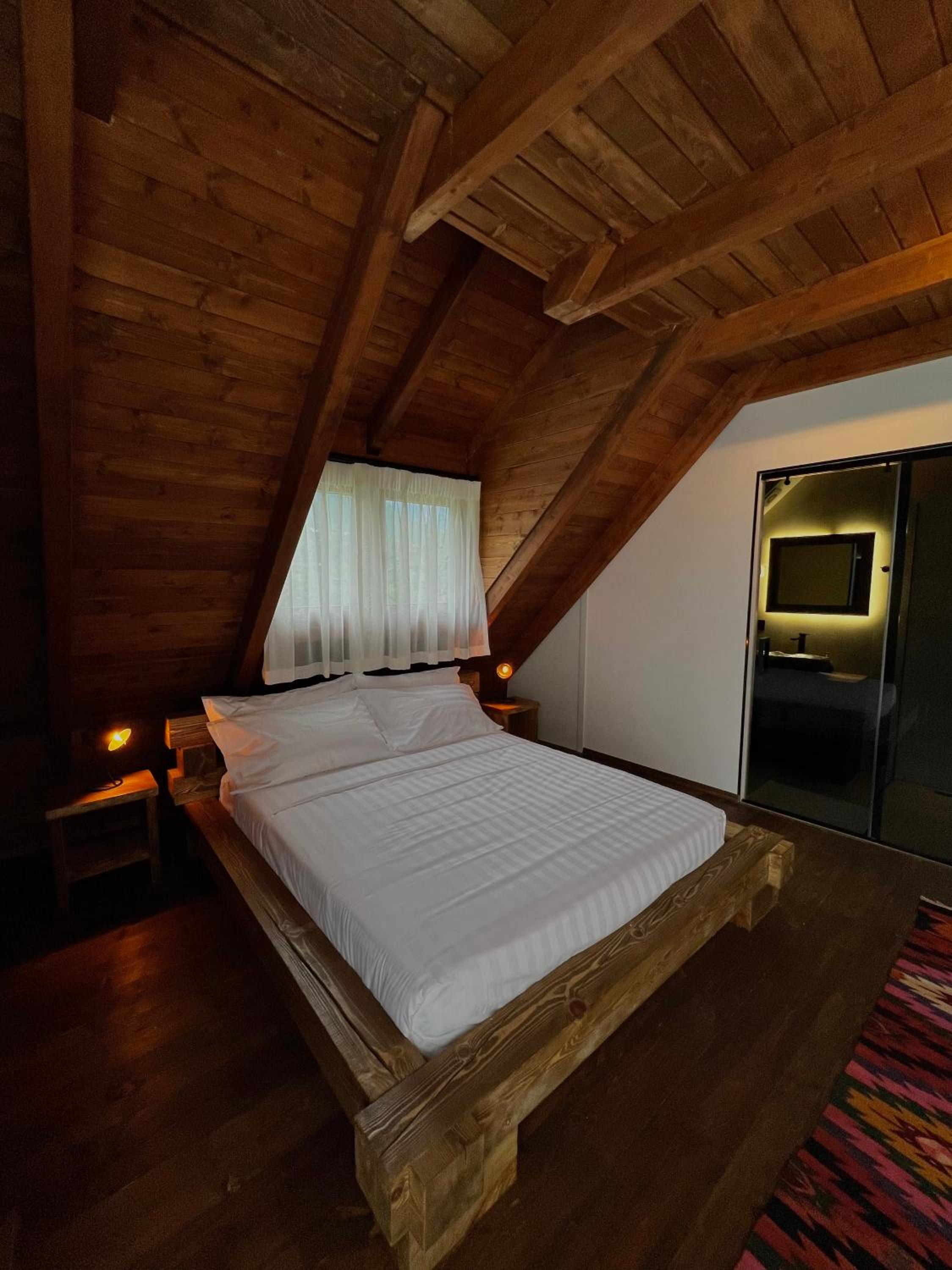 Molla Guest House