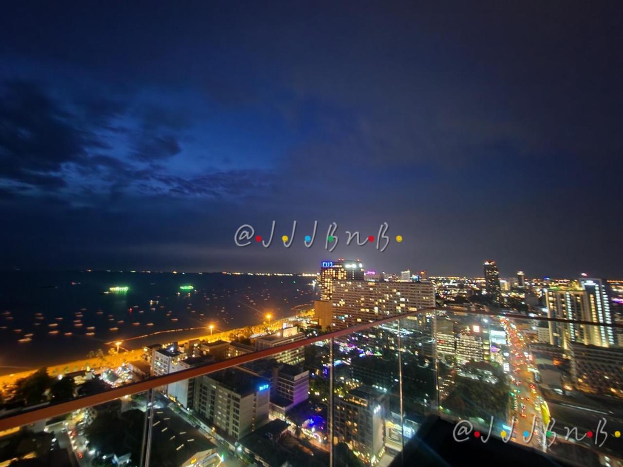 Edge Central Pattaya by JJJ