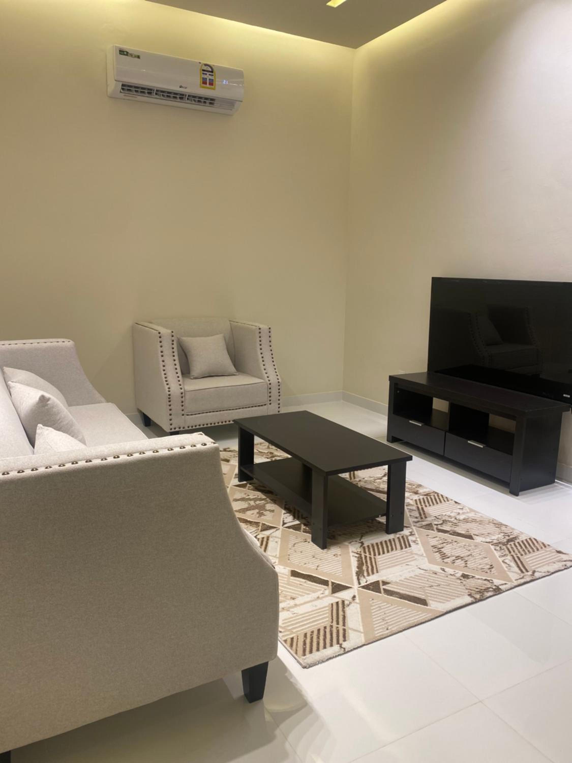 Rateel Apartments