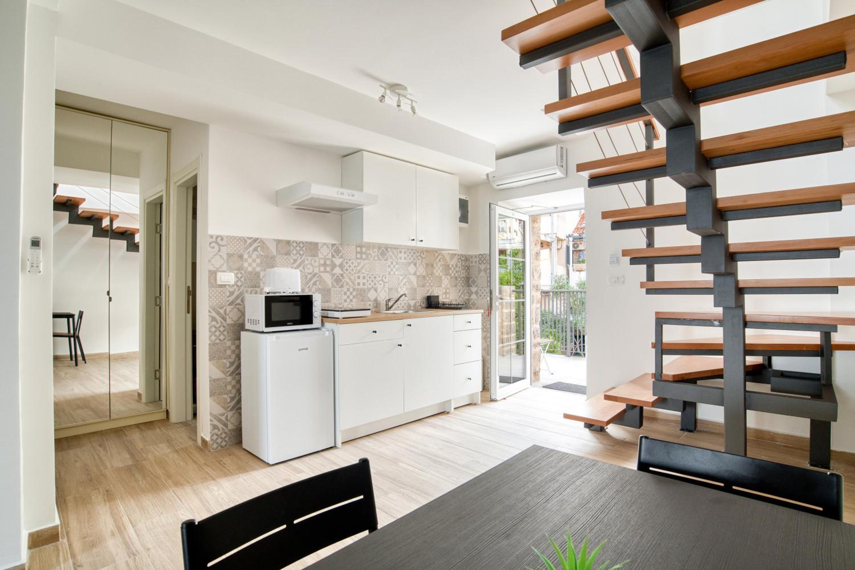 SM Beach Residence view 5