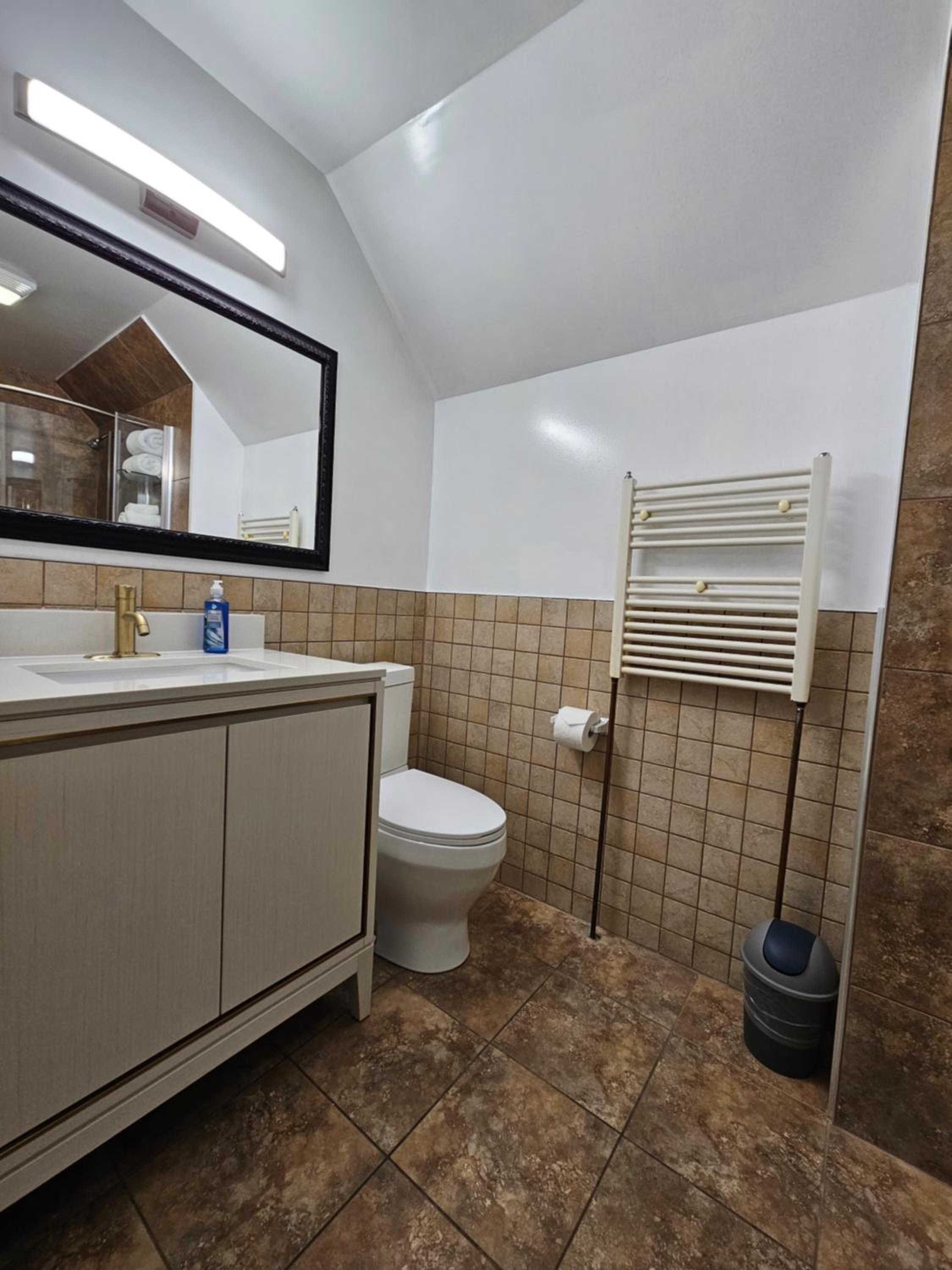 Summerside Vacations - Sunflower Guest Suites - Property Image 2