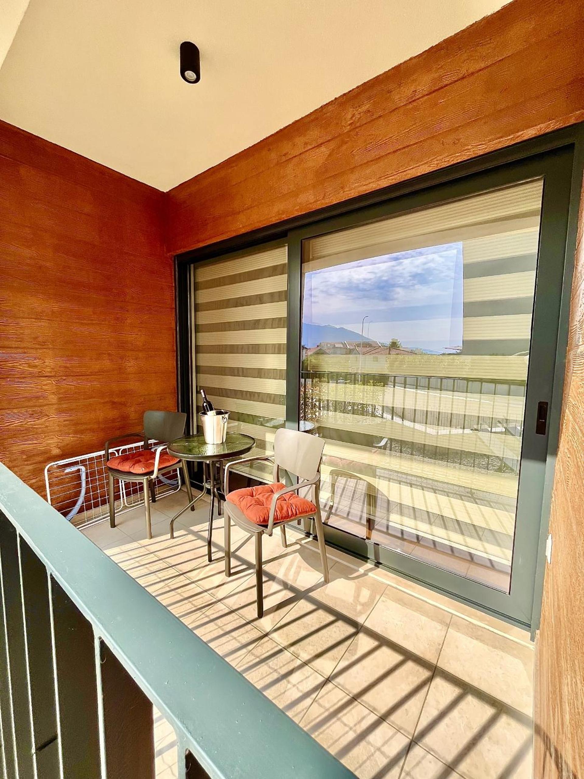 Fides Stylish Apartments Tivat with Pool view 3