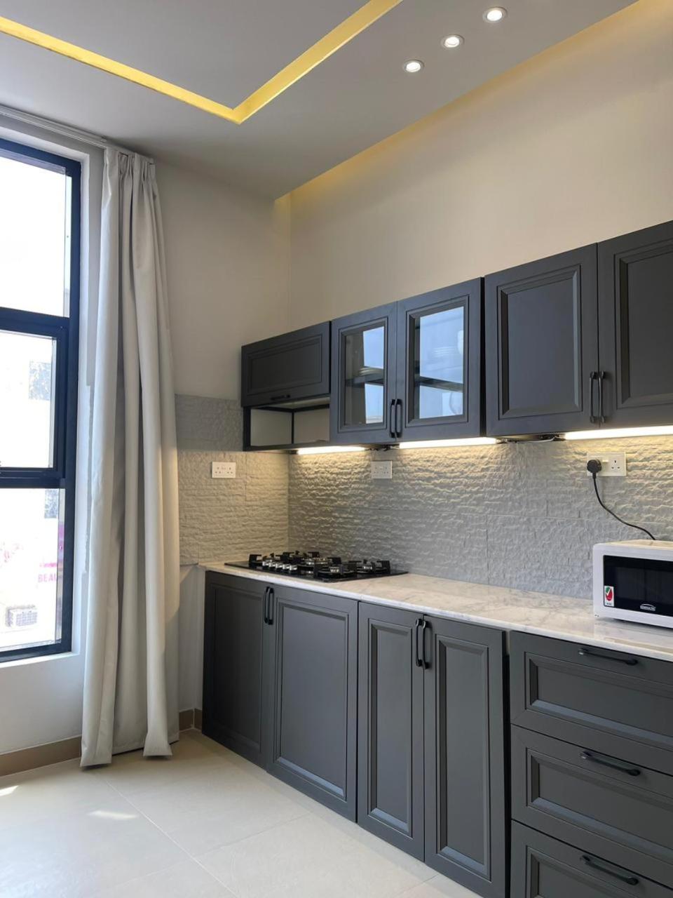 Rateel Apartments