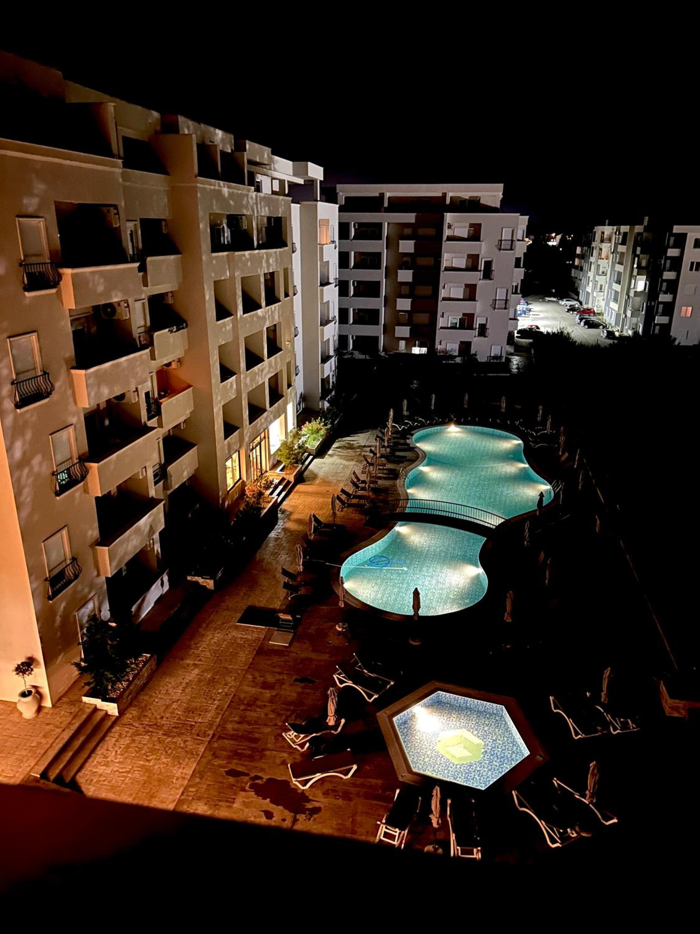Swiss Apartments 1 view 3