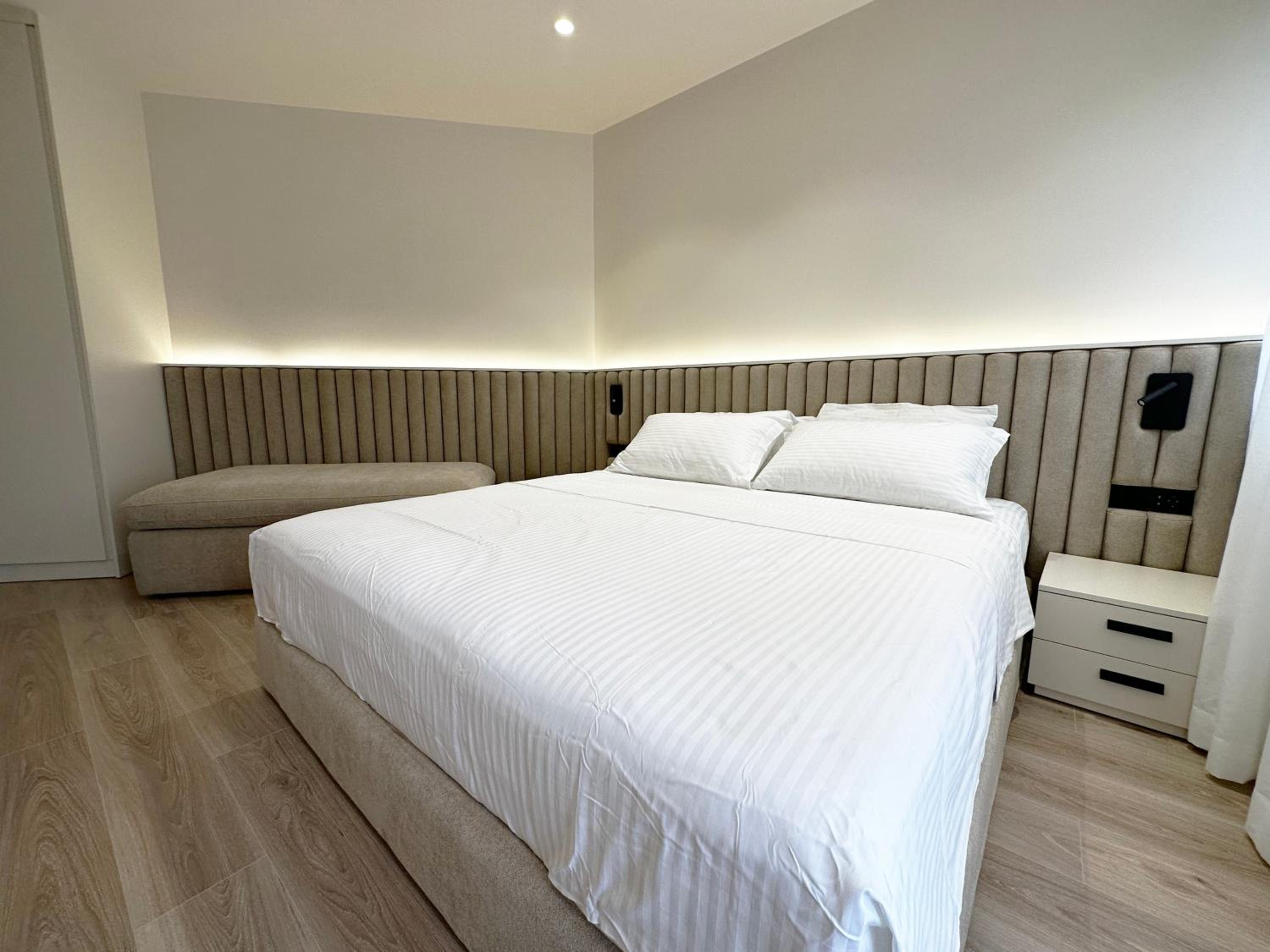 Gaia's Luxury Apartment