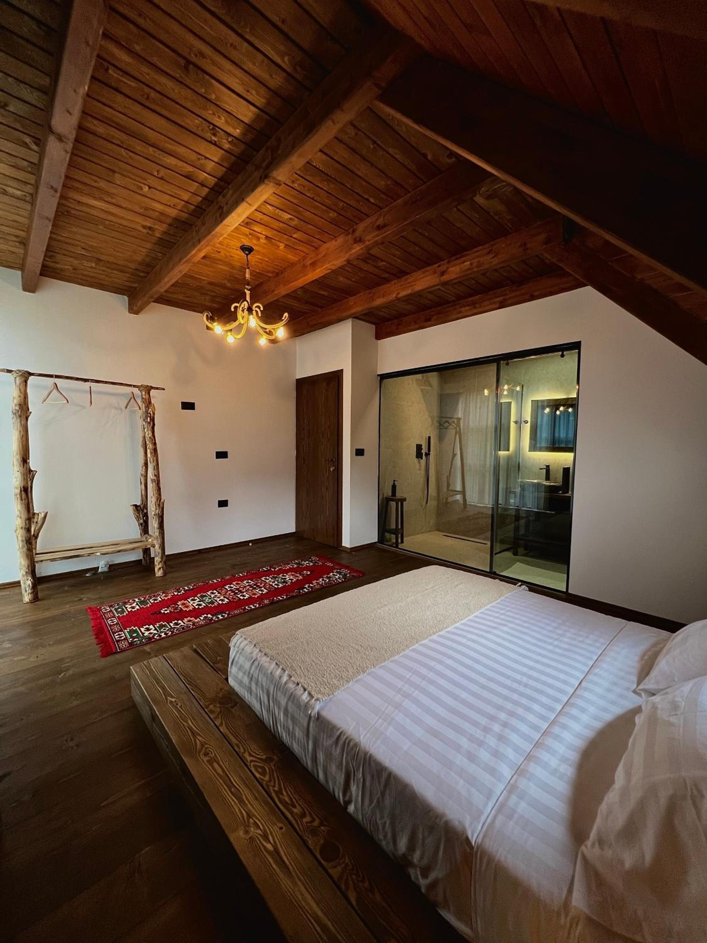 Molla Guest House