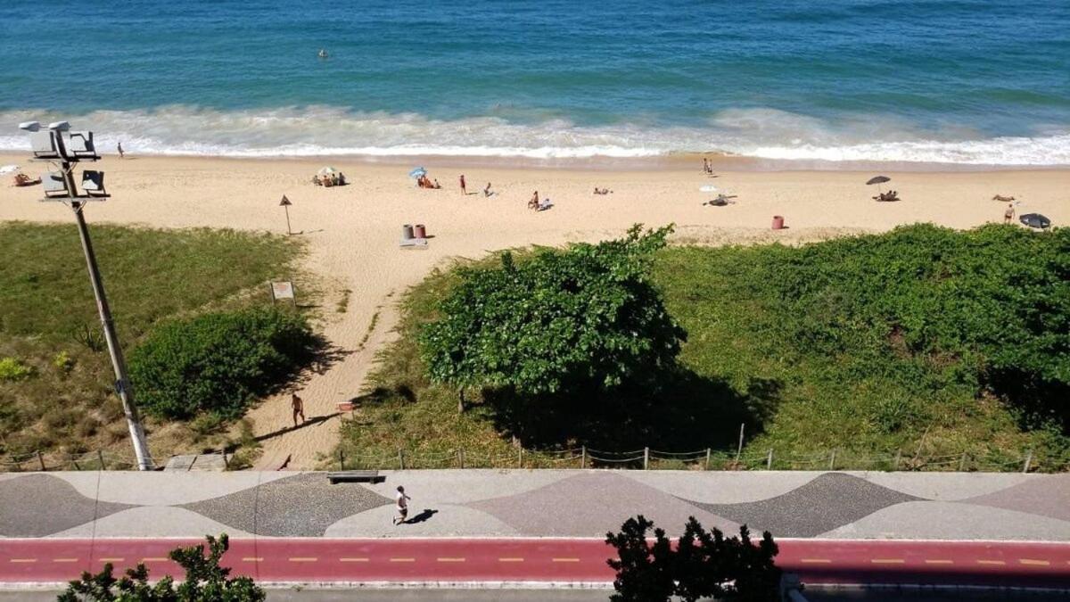 Recanto Maravista apto Frente Mar 2 quartos 2 banheiros, AR, WI FI, Piscina