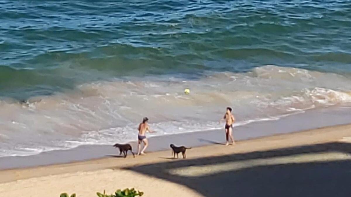 Recanto Maravista apto Frente Mar 2 quartos 2 banheiros, AR, WI FI, Piscina