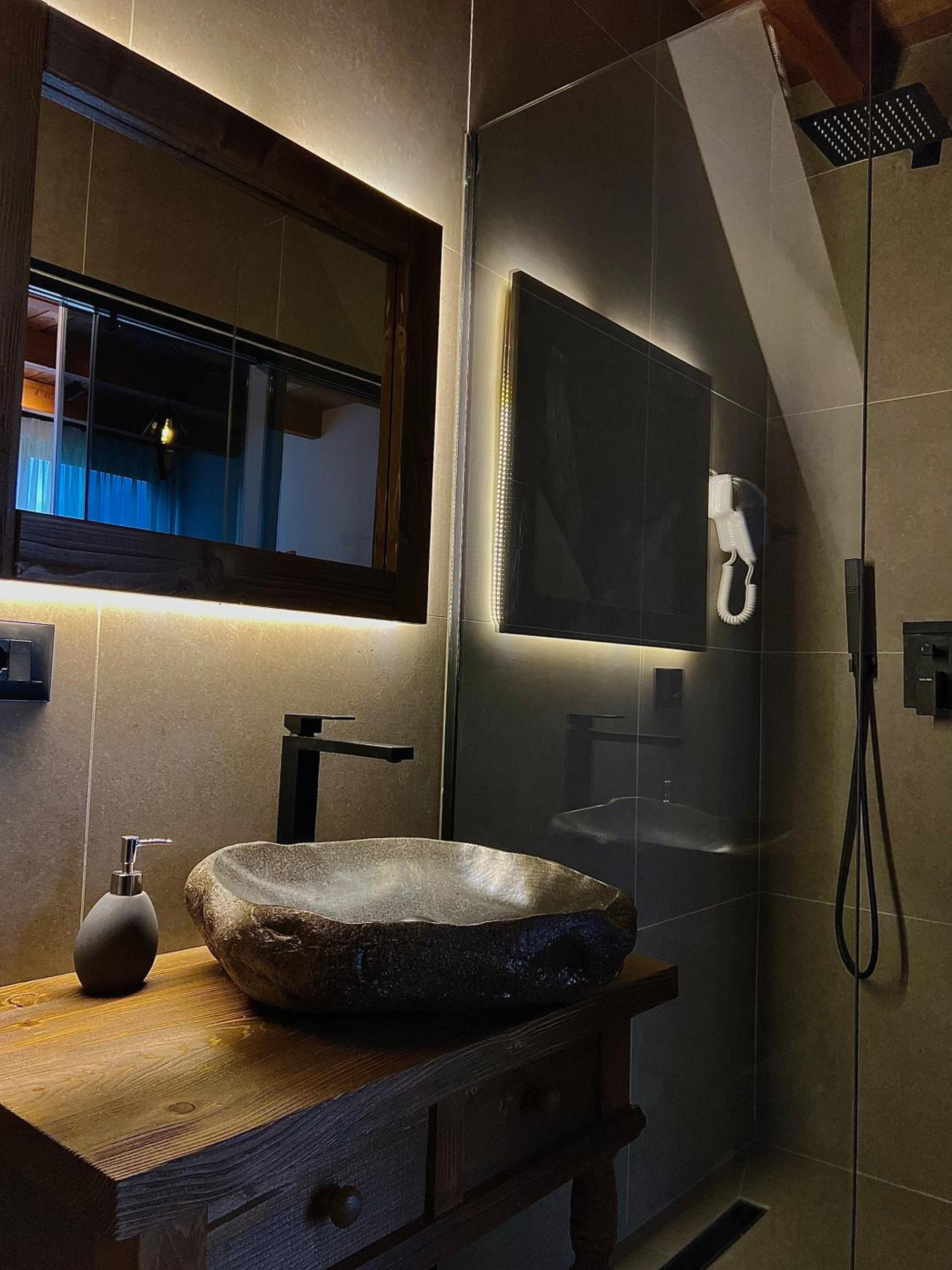 Molla Guest House
