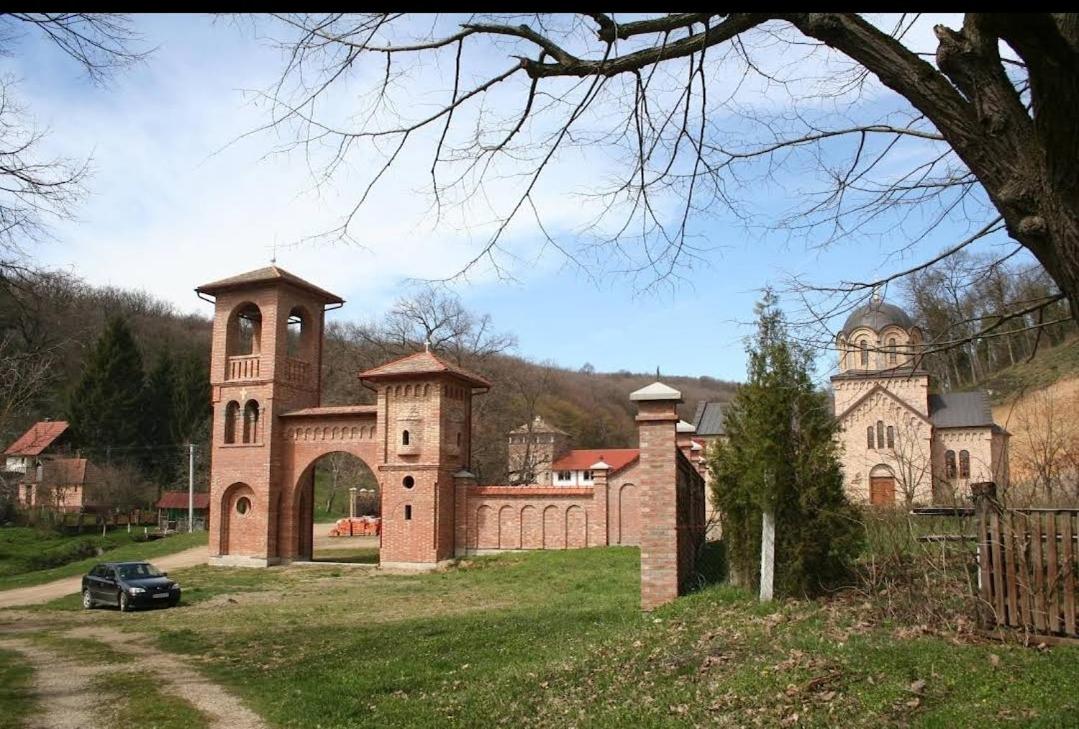 Brvnara Beli Kamen 2