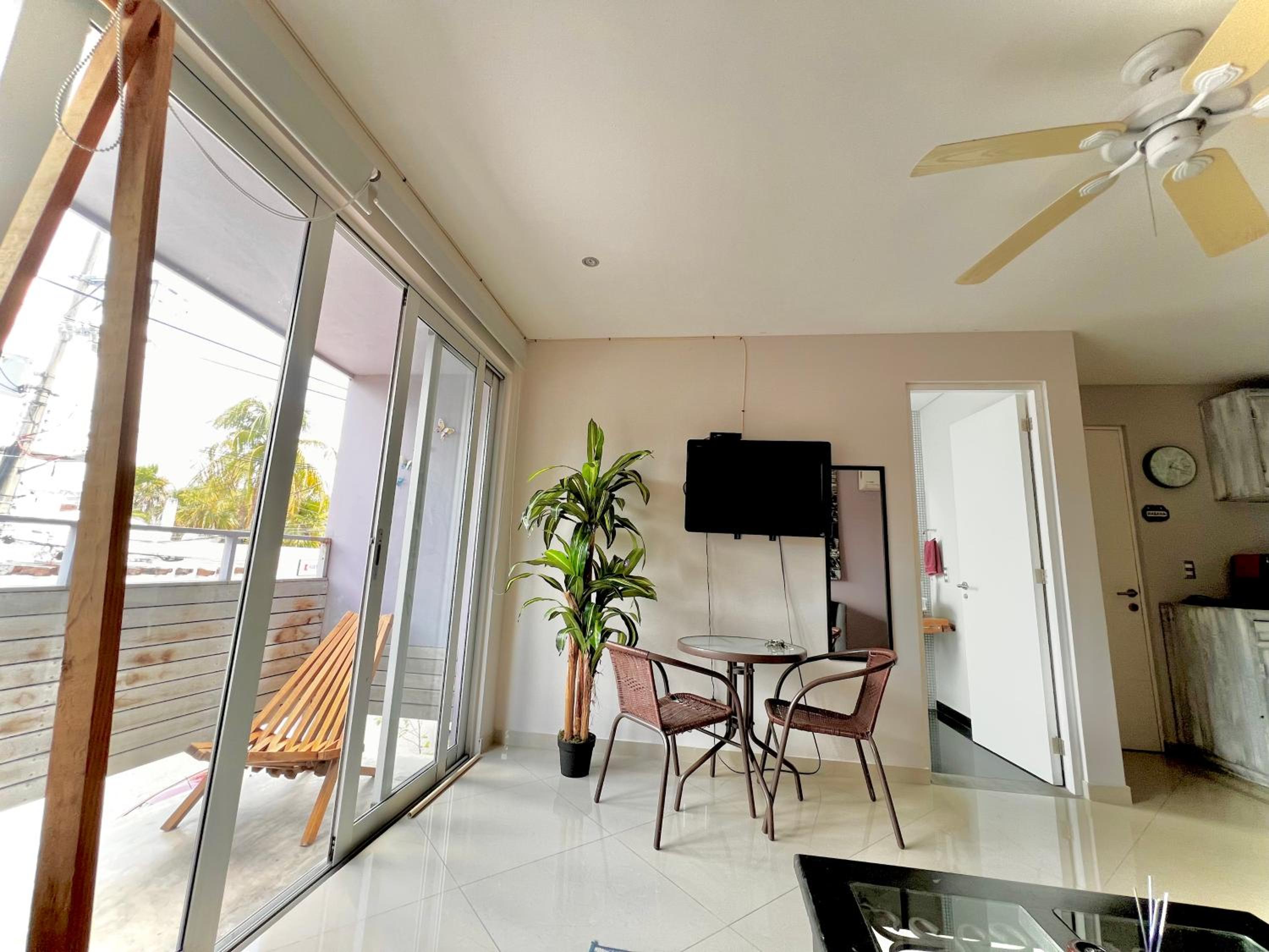 Playa Centro Rooftop Apartments & Studios