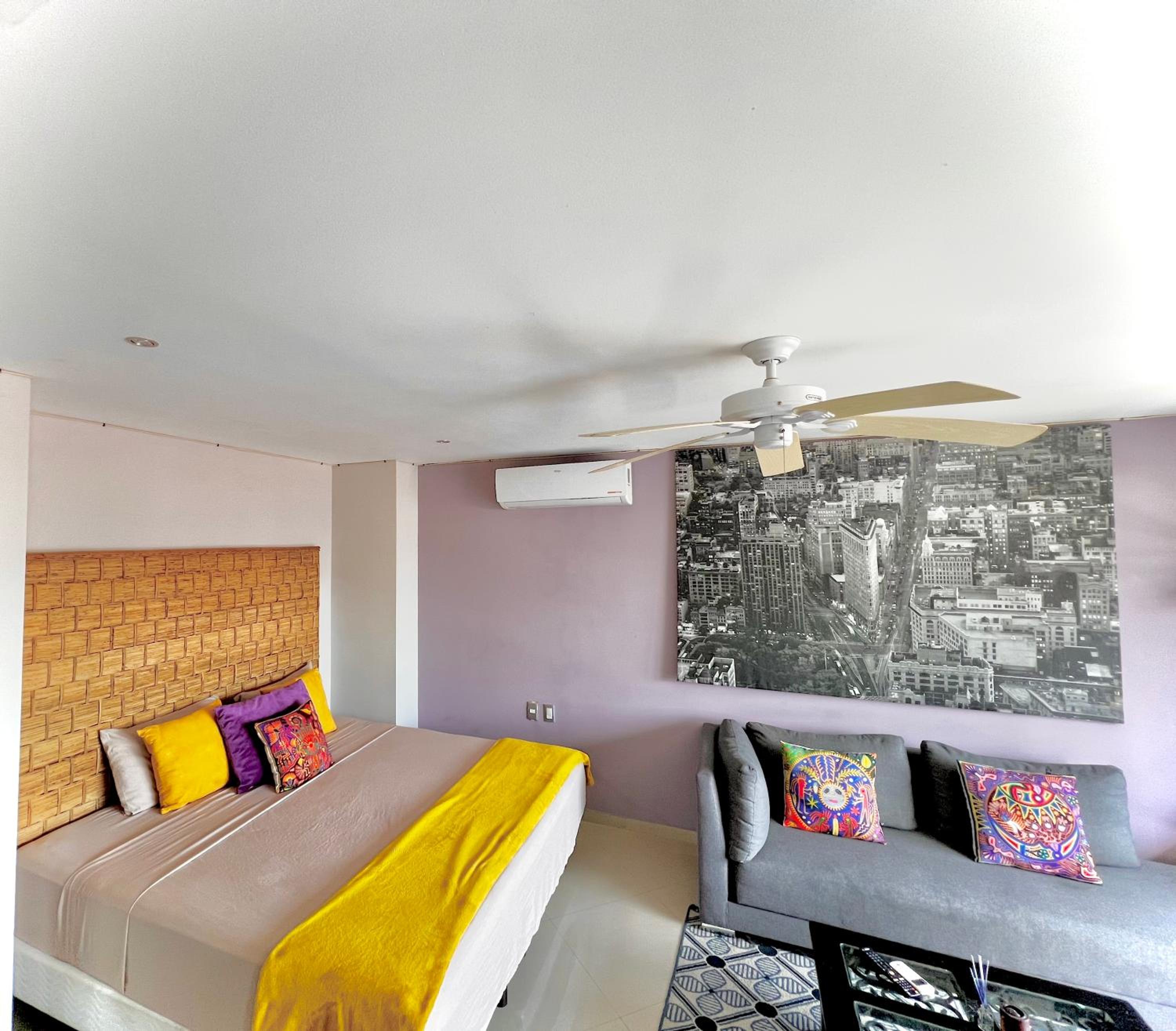 Playa Centro Rooftop Apartments & Studios