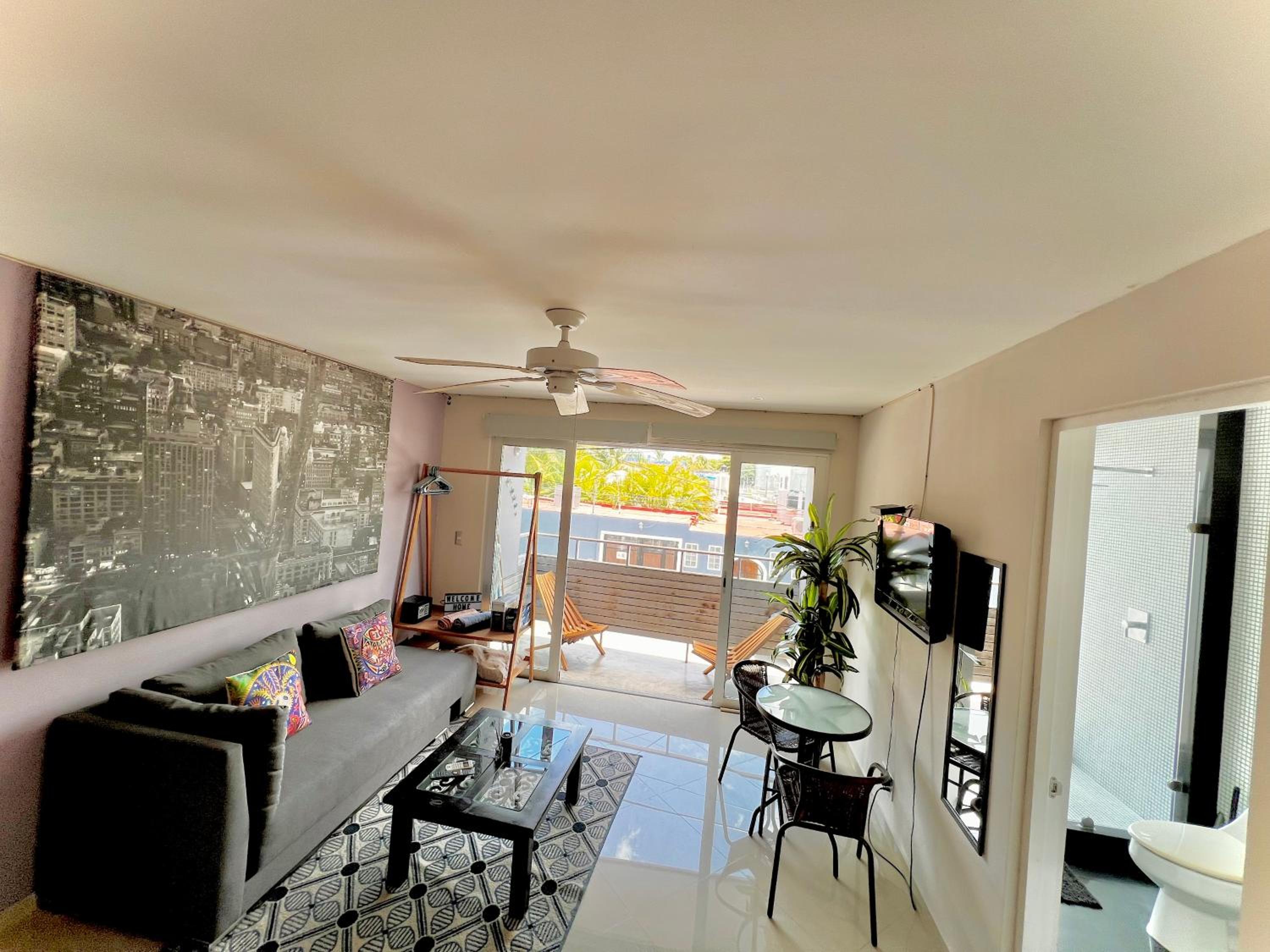 Playa Centro Rooftop Apartments & Studios