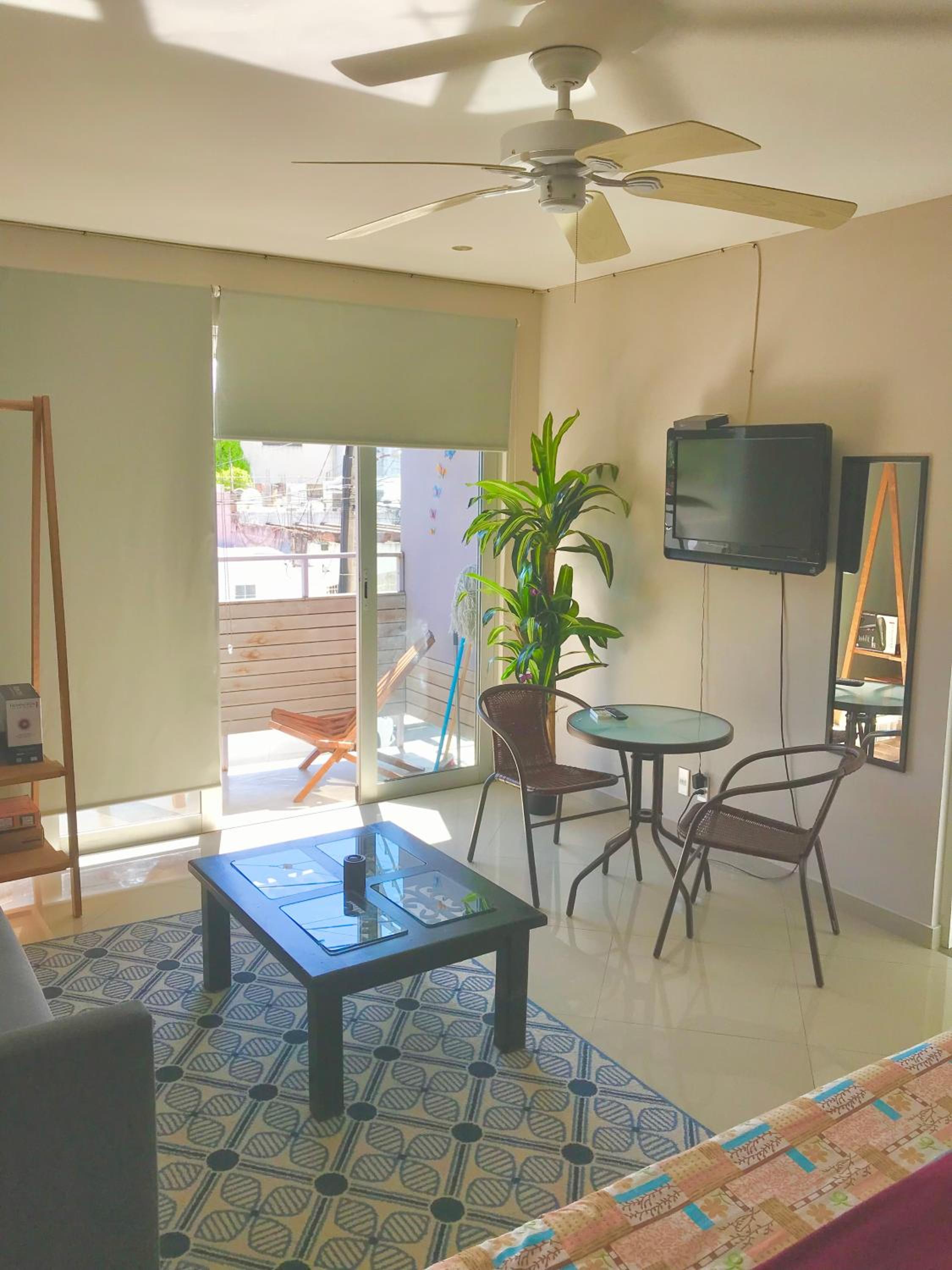 Playa Centro Rooftop Apartments & Studios