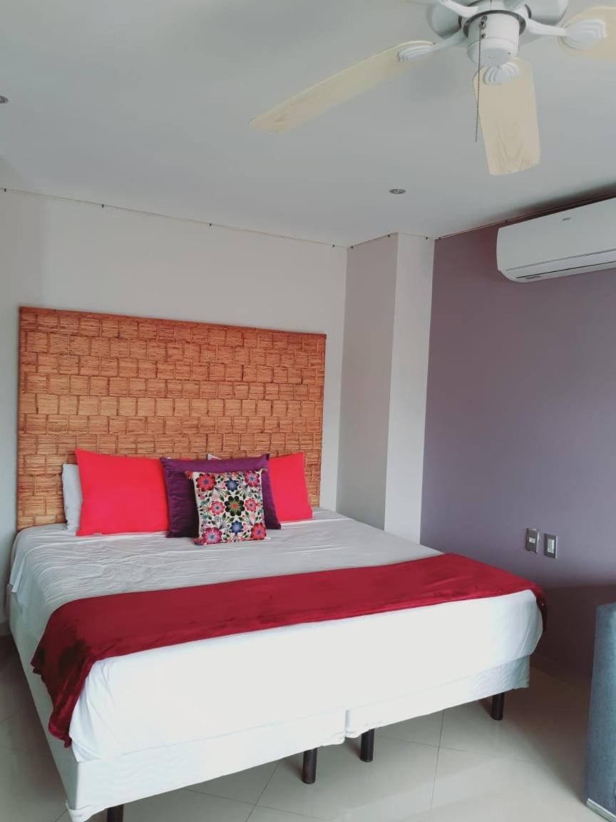 Playa Centro Rooftop Apartments & Studios