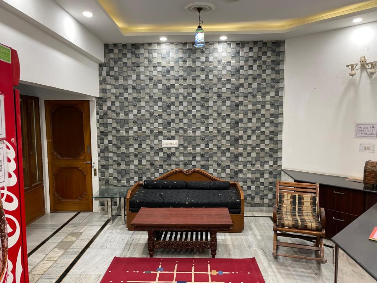 N.Homestay
