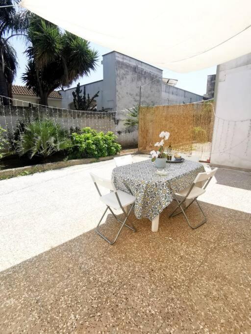 Flowers House photo 4