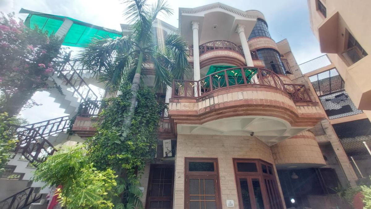 N.Homestay