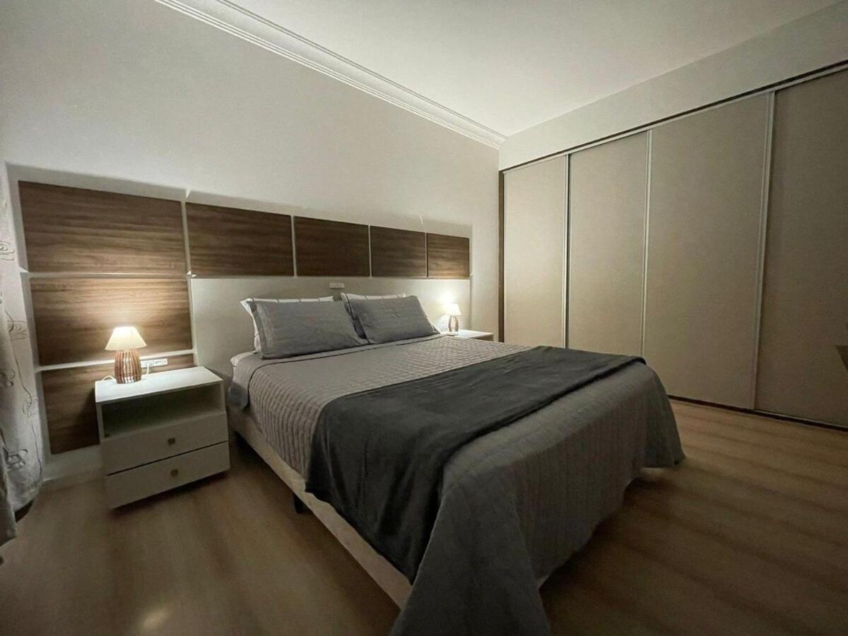 Beautiful view, One apartment per floor, 3 Suites, 2 parking spaces