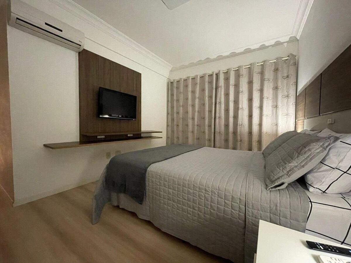 Beautiful view, One apartment per floor, 3 Suites, 2 parking spaces