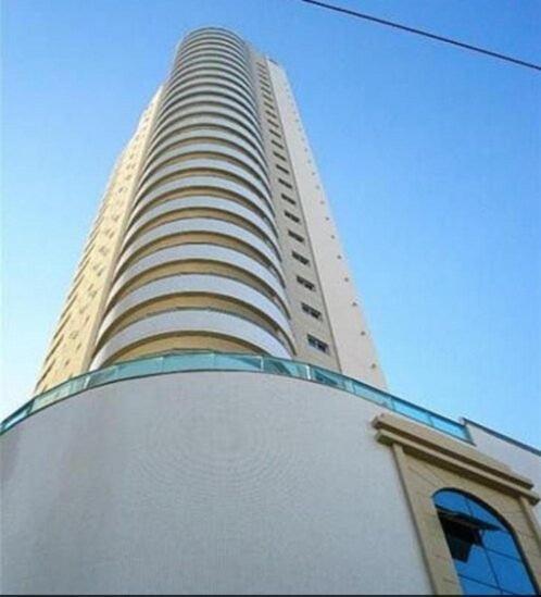 Hotel Linda Vista, Um apartamento por andar, 3 Suítes, 2 Garagens - Image 1