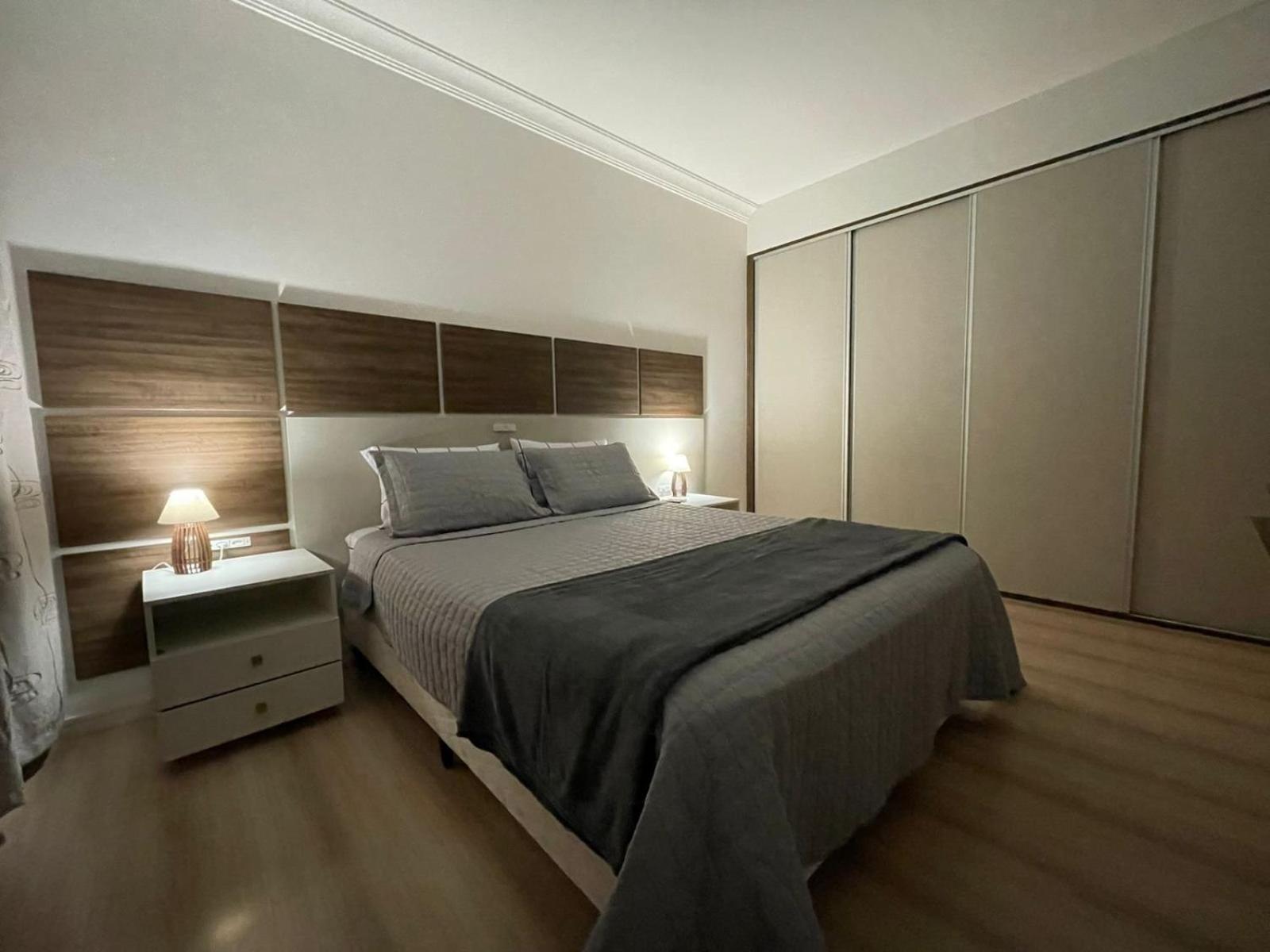 Beautiful view, One apartment per floor, 3 Suites, 2 parking spaces