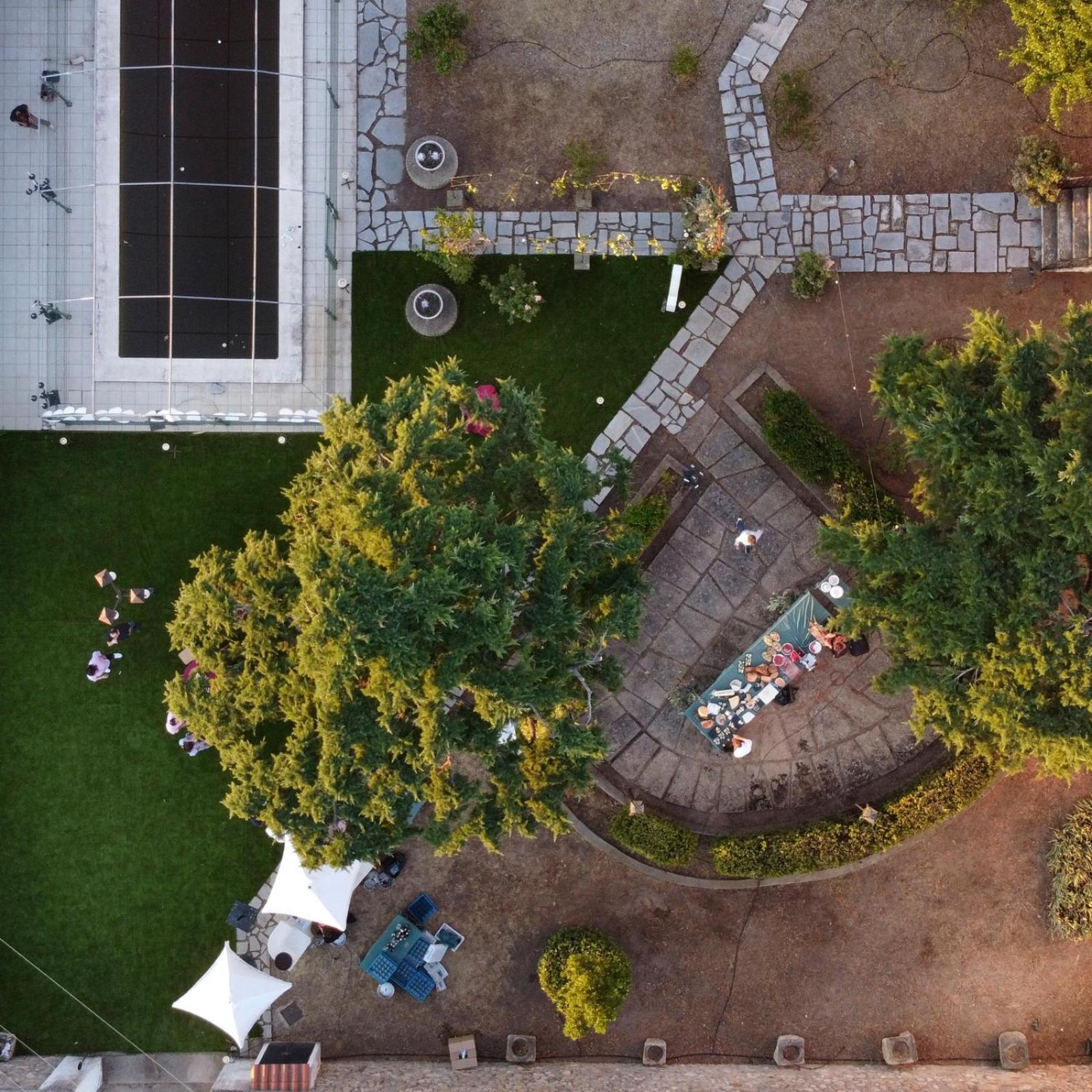 CASA RURAL PALACIO CONDE DE ALDANA con piscina entre encinares y dehesas