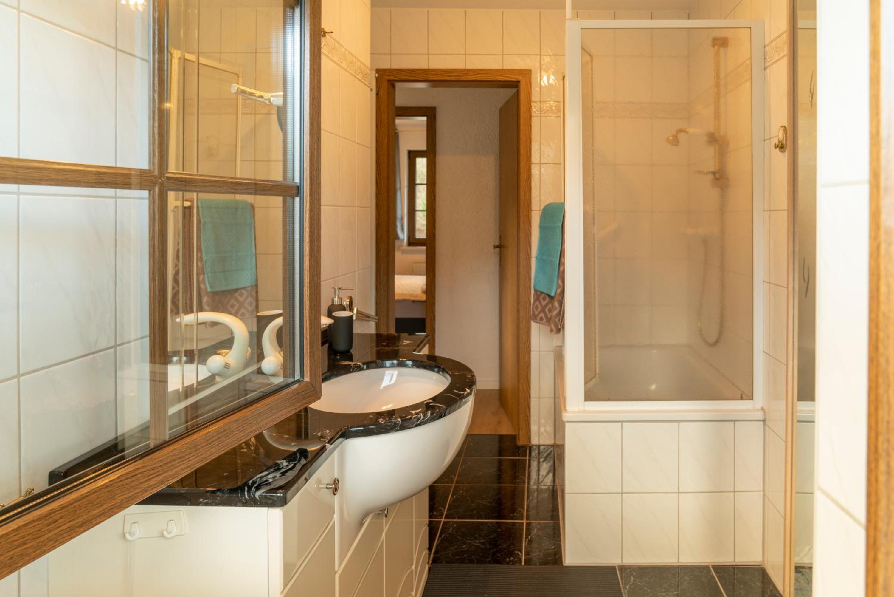Das Waldseechalet Traumhafter Waldseeblick - großzügige Wohnung - Infrarotsauna