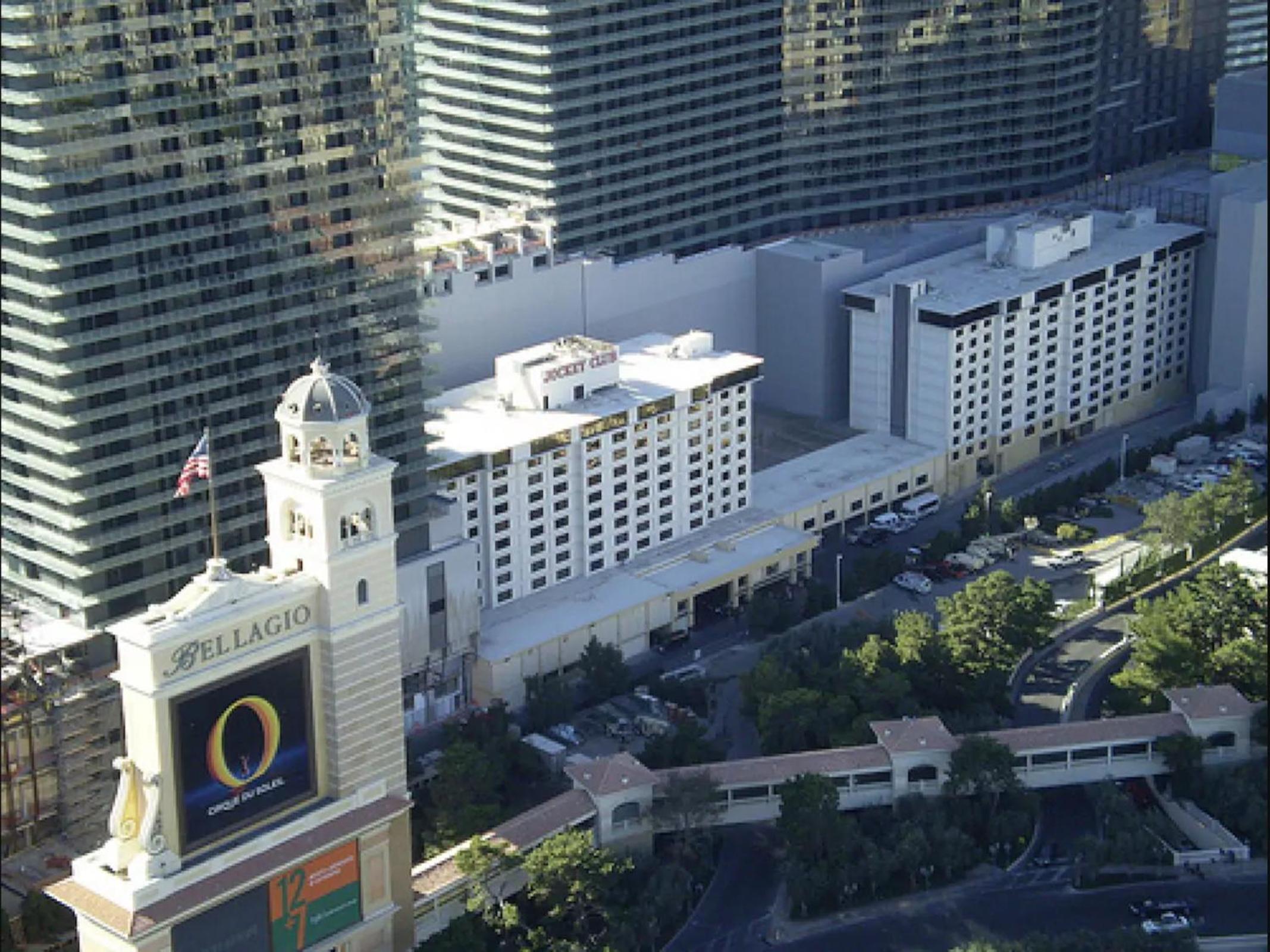 Stay Together Suites - Suite On The Strip Steps From Bellagio & Cosmo Sleeps 11 - NO RESORT FEE