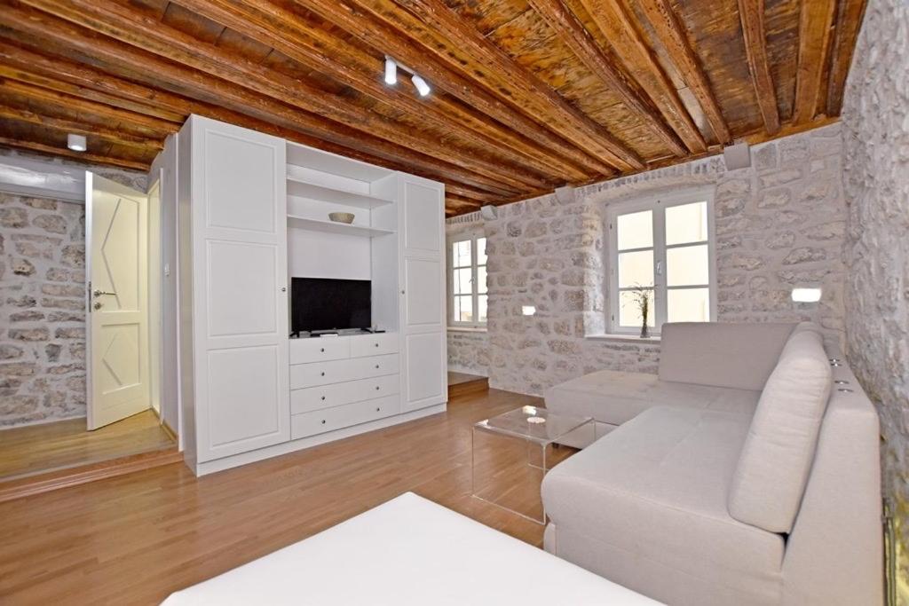 Pearl in the Heart of Old Town on Belavista in Herceg Novi view 2