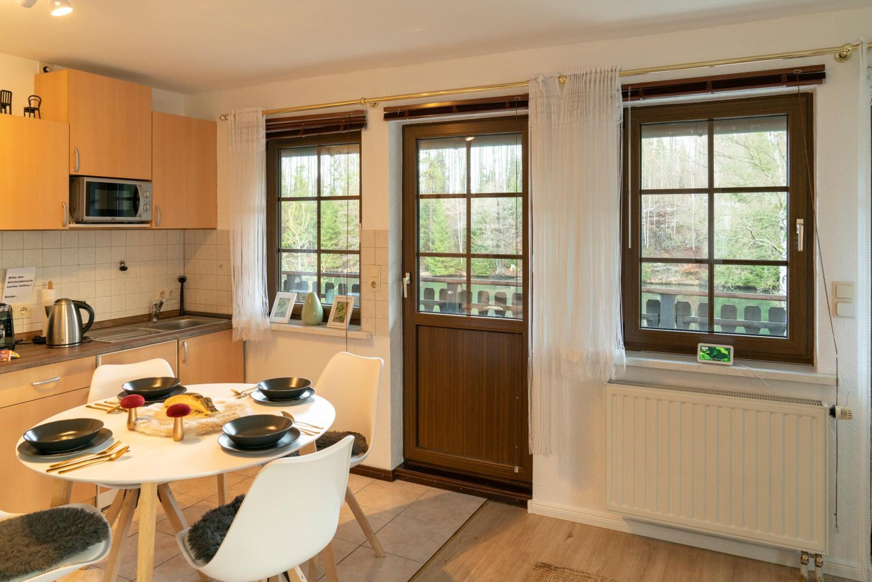 Das Waldseechalet Traumhafter Waldseeblick - großzügige Wohnung - Infrarotsauna