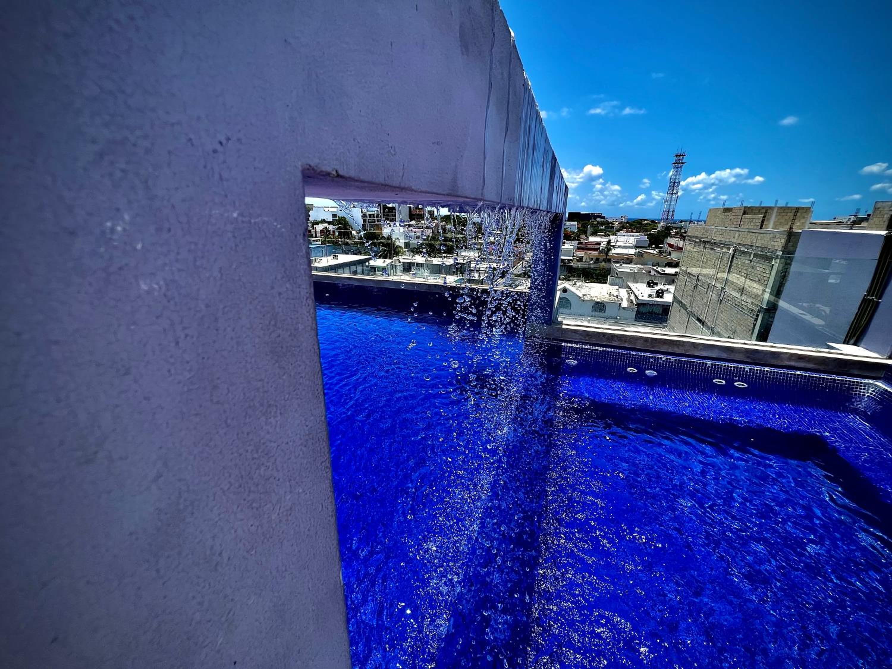 Playa Centro Rooftop Apartments & Studios