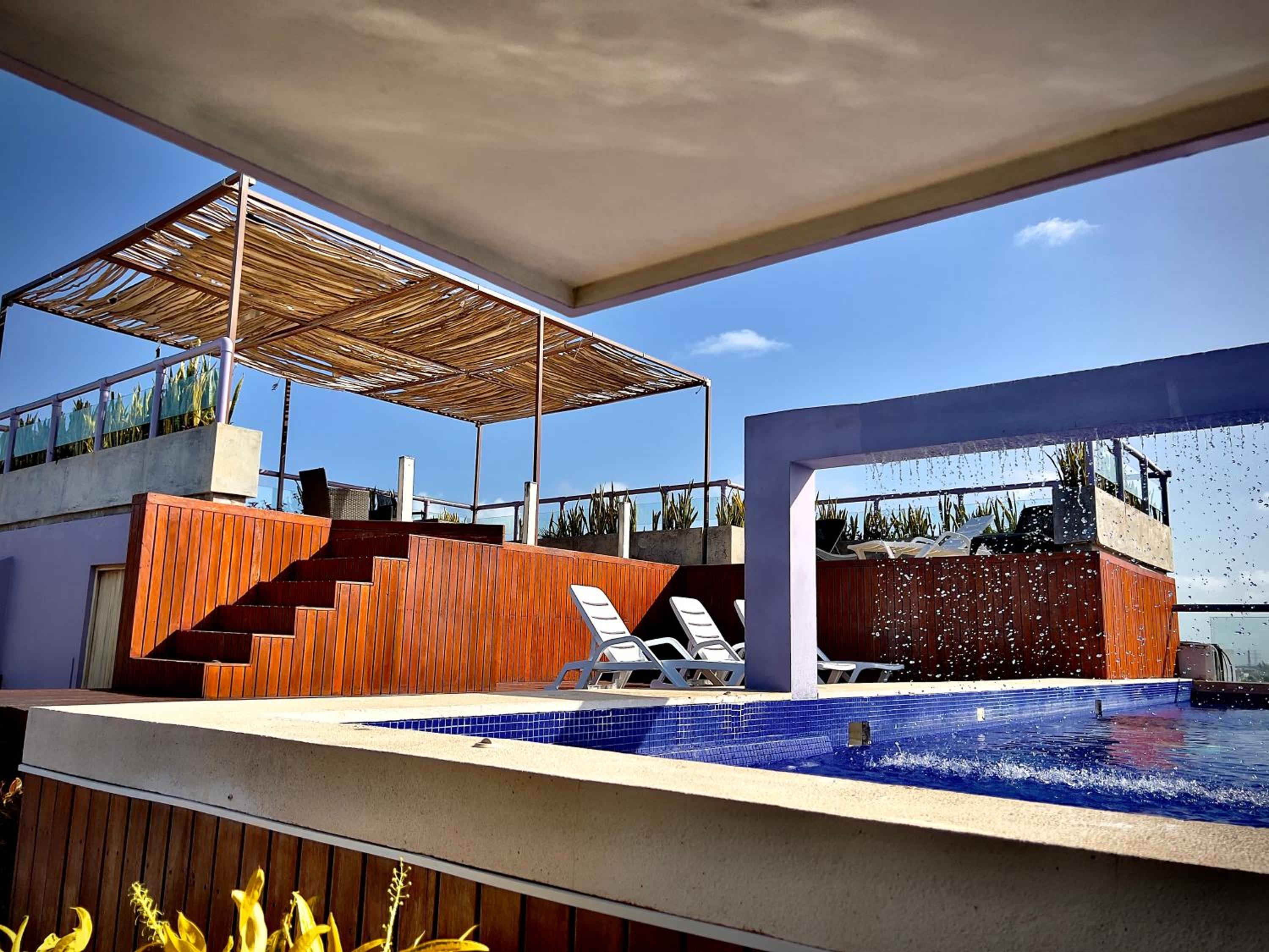 Playa Centro Rooftop Apartments & Studios